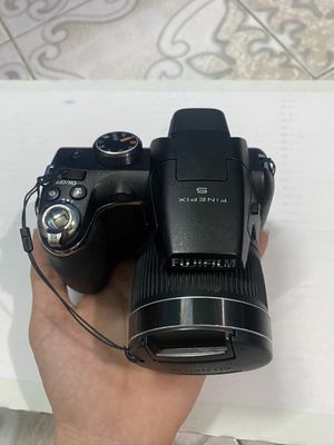 Fujifilm s4000