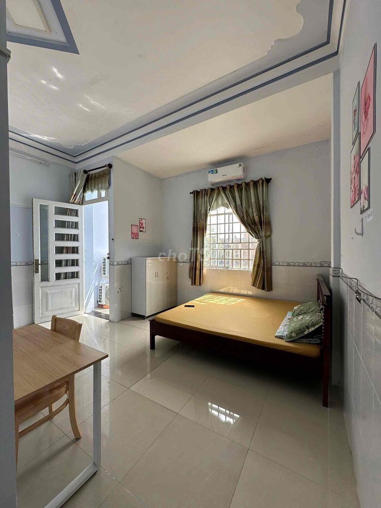 CHO THUÊ PHÒNG MINIHOUSE NỘI THẤT KDC 586 GẦN CHỢ