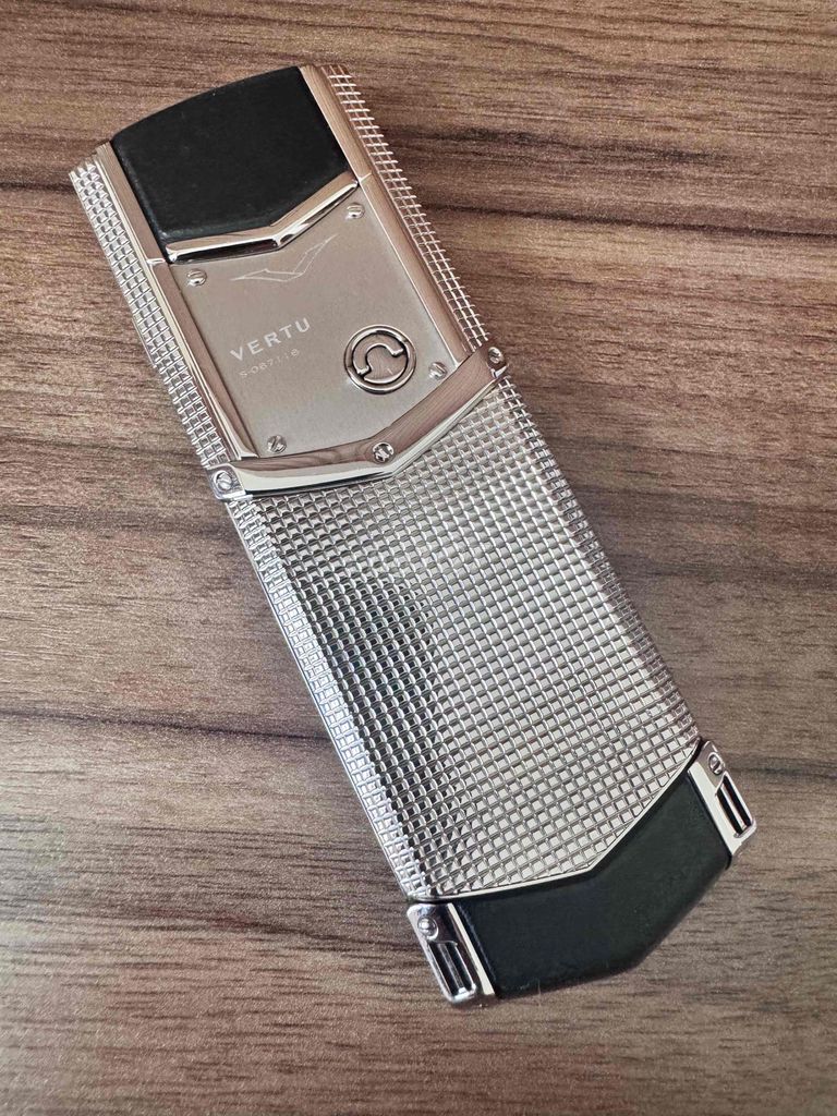Vertu Signature S Clous De Paris. Mua bán Điện thoại tại Quận Hải Châu Đà Nẵng được đăng bởi Minh Quân hình 1