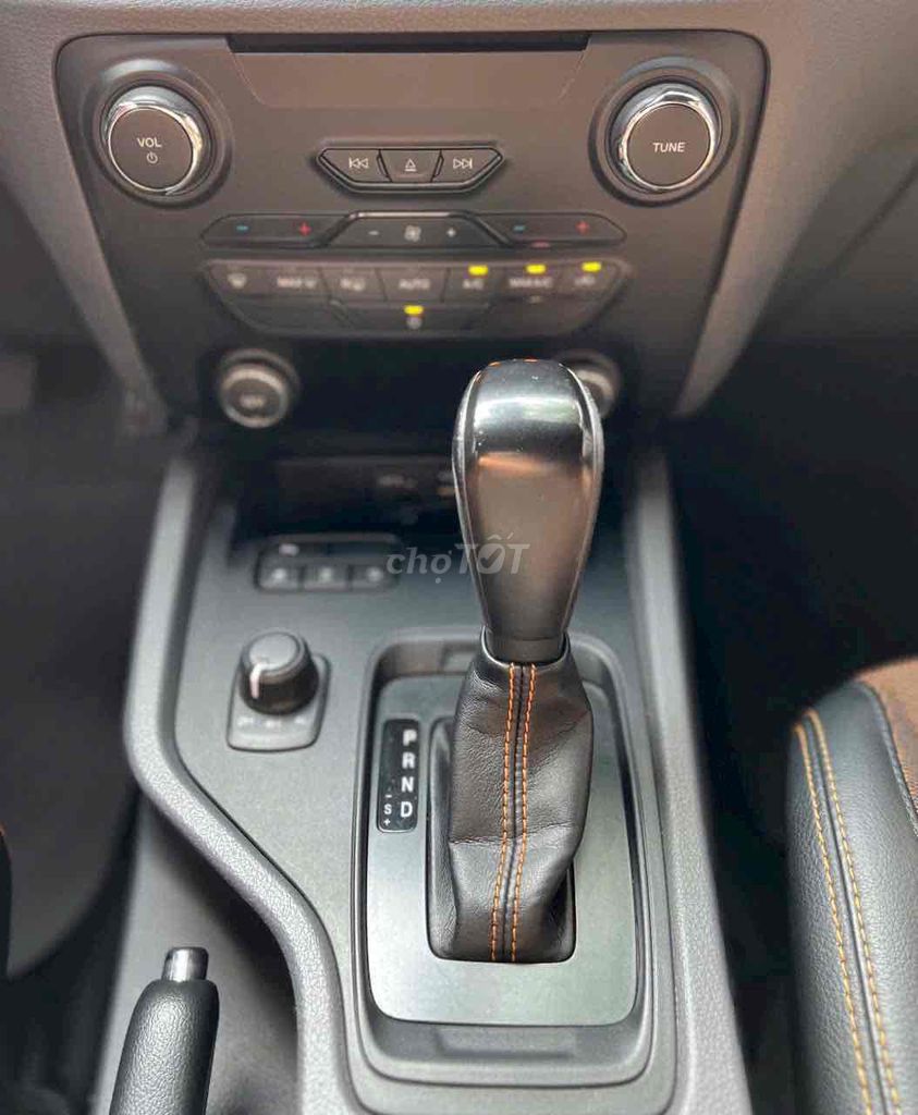 Ford Ranger 2016 Wildtrak 3.2 4x4 AT - 79000 km. Mua bán Ô tô tại Quận Gò Vấp Tp Hồ Chí Minh được đăng bởi DHauto ford hình 5