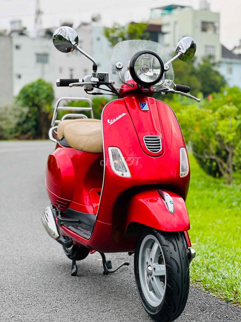 vespa LXV 125cc biển số phong thỷ. Mua bán Xe máy tại Quận Gò Vấp Tp Hồ Chí Minh được đăng bởi Nguyễn Hoàng Mua Bán Xe hình 2