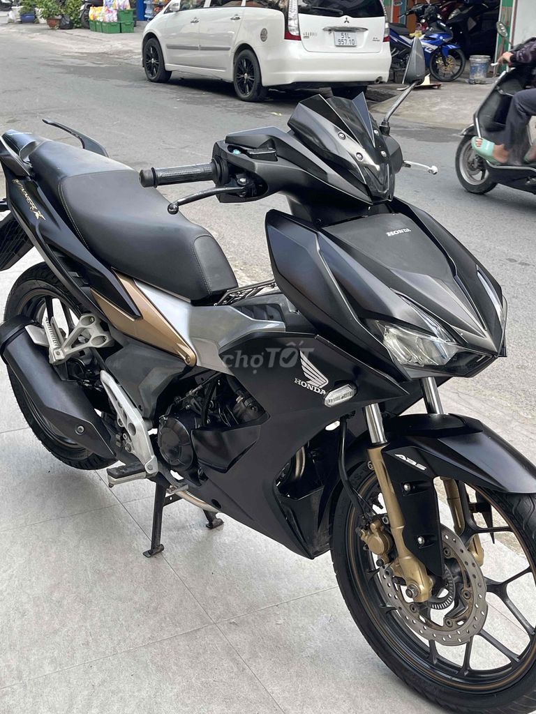 cần bán xe whinerX 2020 abs chính chủ ký giấy. Mua bán Xe máy tại Quận 7 Tp Hồ Chí Minh được đăng bởi Đinh Hiêp hình 1