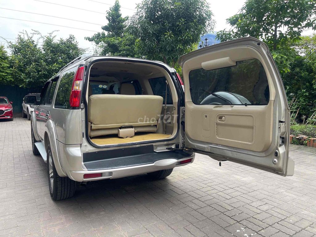 Ford Everest 2012 Limited 4x2 - 115000 km. Mua bán Ô tô tại Quận Nam Từ Liêm Hà Nội được đăng bởi phạm phương nga hình 14