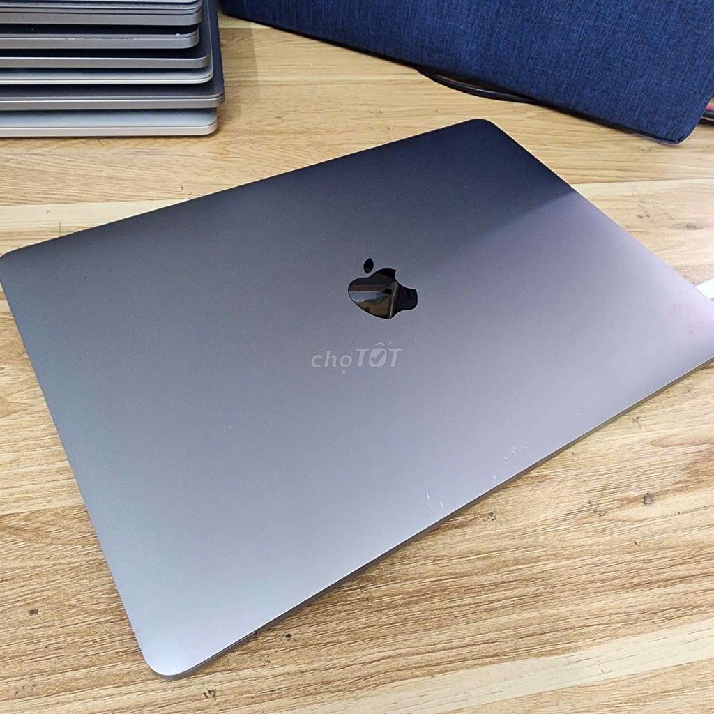 Macbook Pro 2019 13in i7/16/256 full chức năng. Mua bán Laptop tại Quận Ba Đình Hà Nội được đăng bởi Minh Trang hình 1