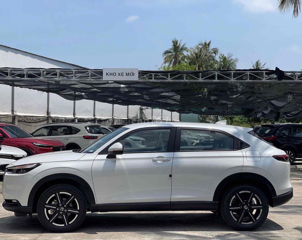 Honda HR-V G Trắng giao ngay. Mua bán Ô tô tại Huyện Hoài Đức Hà Nội được đăng bởi Thành Long Honda Hà Nội hình 2