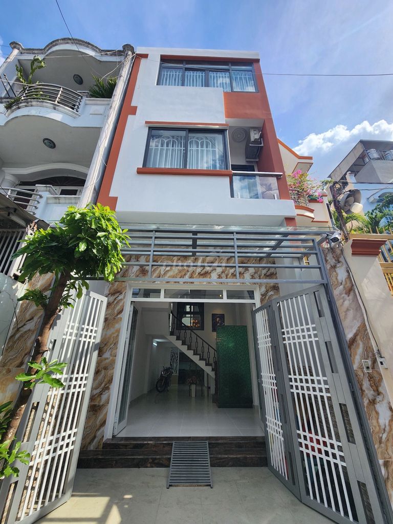 Cho thuê nhà HXH khu k300 p12 Tân Bình - DT 4,5m x 18m 3 lầu mới đẹp