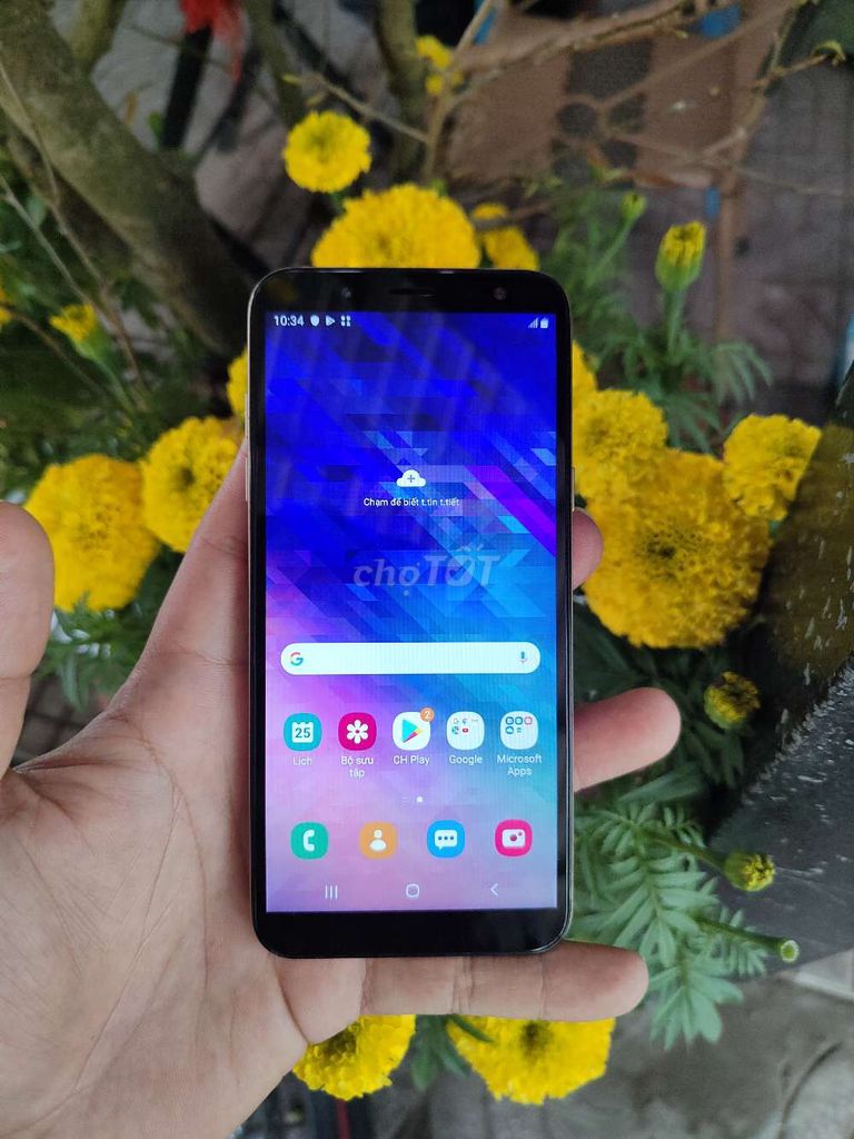 Samsung Galaxy A6 ram3/32 2sim dùng tốt .có đổi