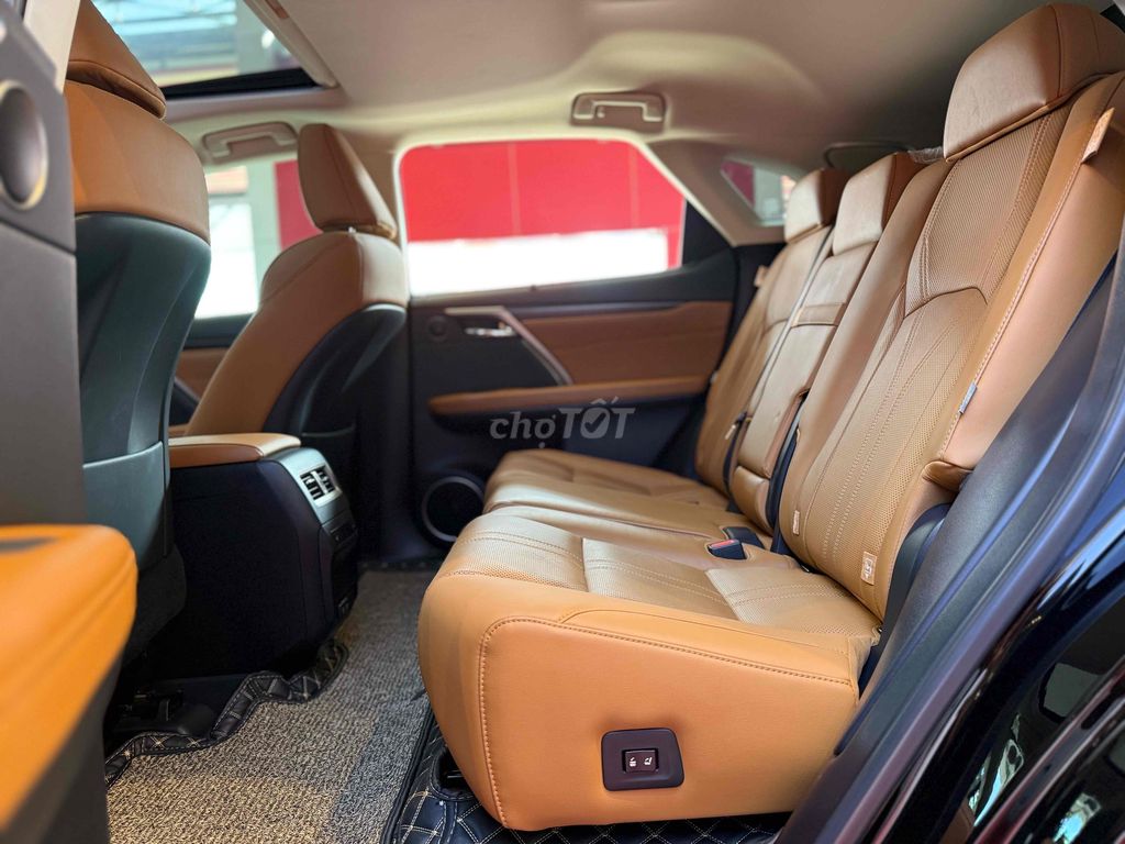 Lexus RX 2021 350 - 11000 km. Mua bán Ô tô tại Thành phố Thủ Đức Tp Hồ Chí Minh được đăng bởi Ý Auto Toàn Trung hình 11