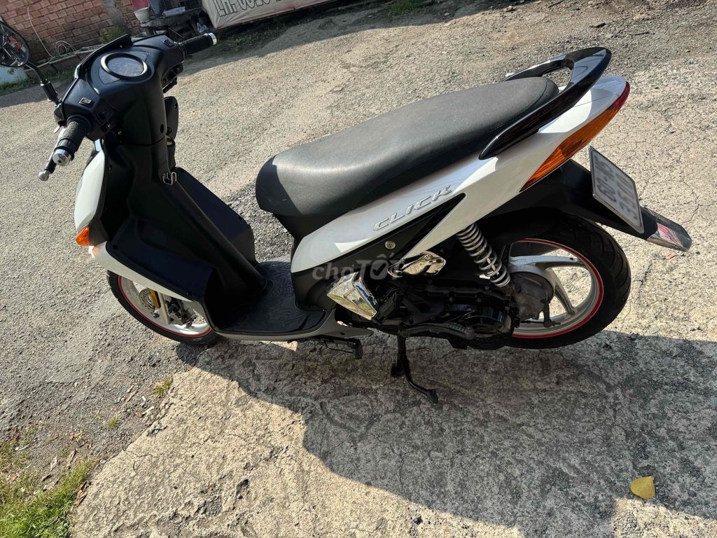 click chính chủ máy zin chạy ngon. Mua bán Xe máy tại Quận Tân Bình Tp Hồ Chí Minh được đăng bởi xe máy tân bình hình 3