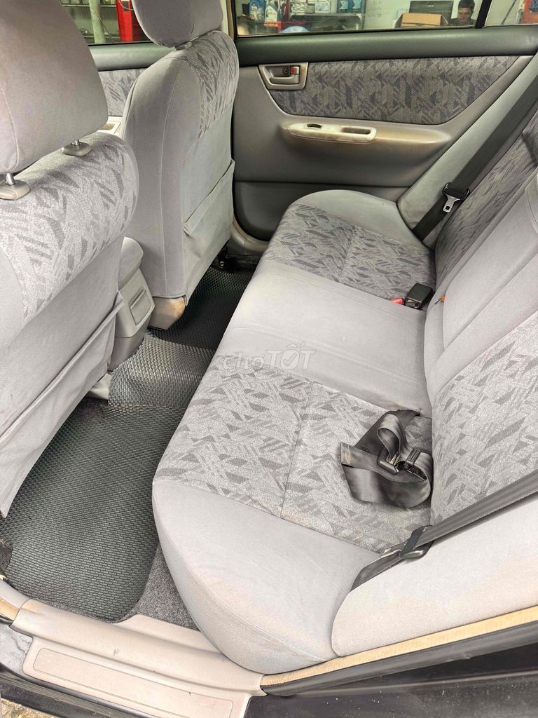 Toyota Corolla Altis 2002 черный 200 тыс. км