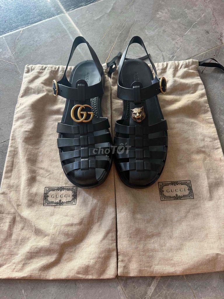 Giày sandal Gucci Đen size 9. Mua bán Giày dép tại Thành phố Biên Hòa Đồng Nai được đăng bởi Tuấn hình 1
