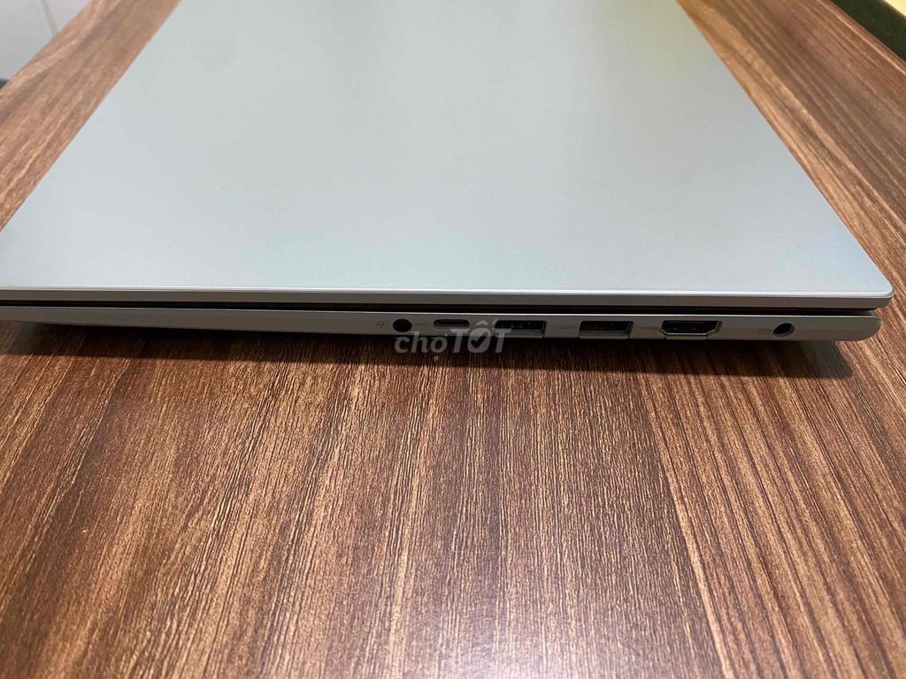 ASUS Vivobook. Mua bán Laptop tại Thị xã Hoài Nhơn Bình Định được đăng bởi Hoa Thế Đạt hình 1