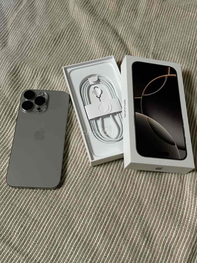 Apple iPhone 16 Pro Max Titan Đã sử dụng. Mua bán Điện thoại tại Quận Hoàng Mai Hà Nội được đăng bởi Dương Văn Lương hình 1