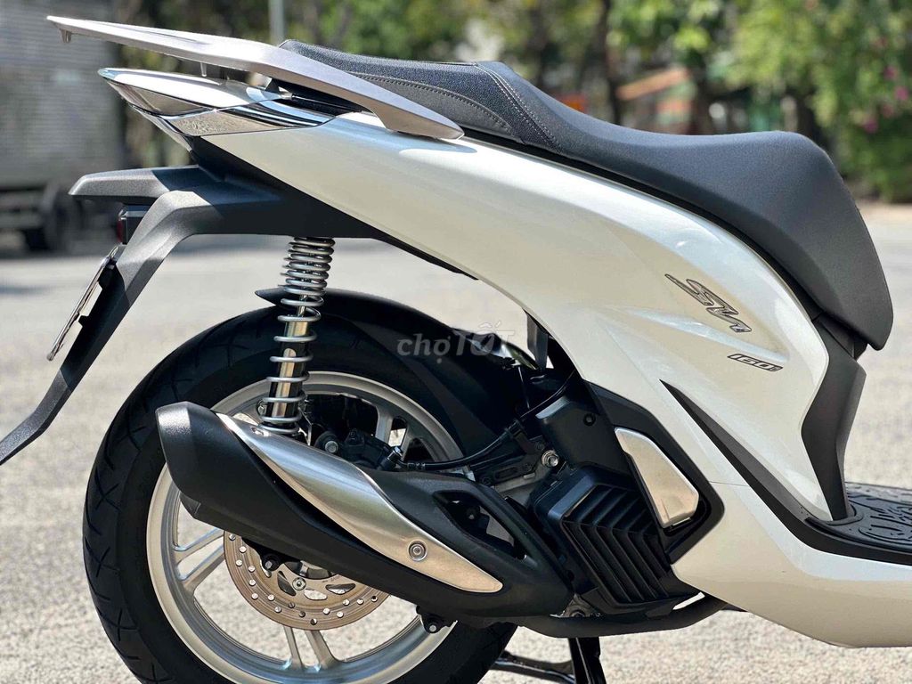 Honda SH 160i 2025 Trắng 1000 km. Mua bán Xe máy tại Quận Gò Vấp Tp Hồ Chí Minh được đăng bởi CHXM 86 chuyên bán xe trả góp hình 11
