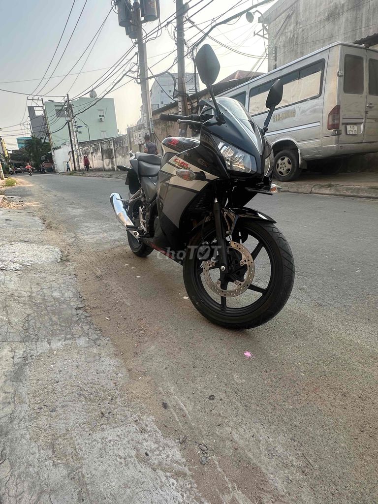 Cbr 150,xe siêu cọp,chính chủ biển thành phố