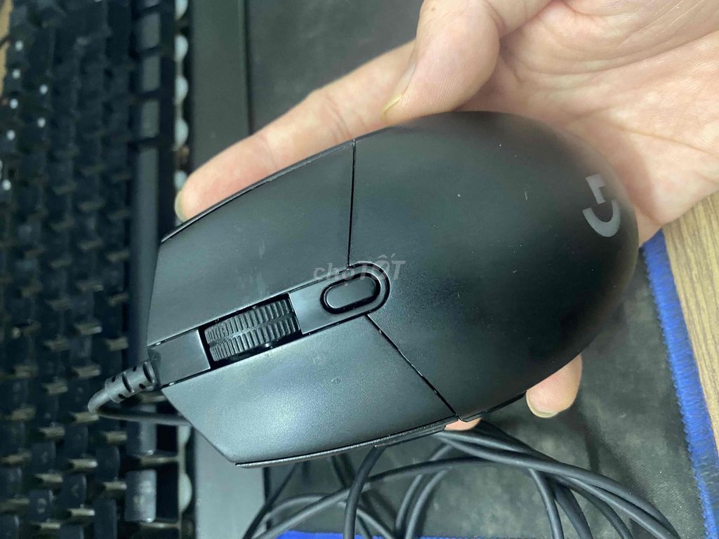 LOGITECH G102 CHÍNH HÃNG SÀI TỐT