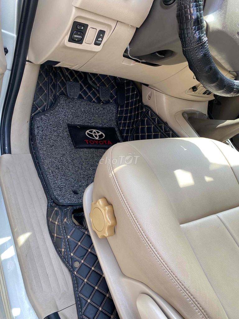 Toyota Innova 2007 G - 170.000 km  