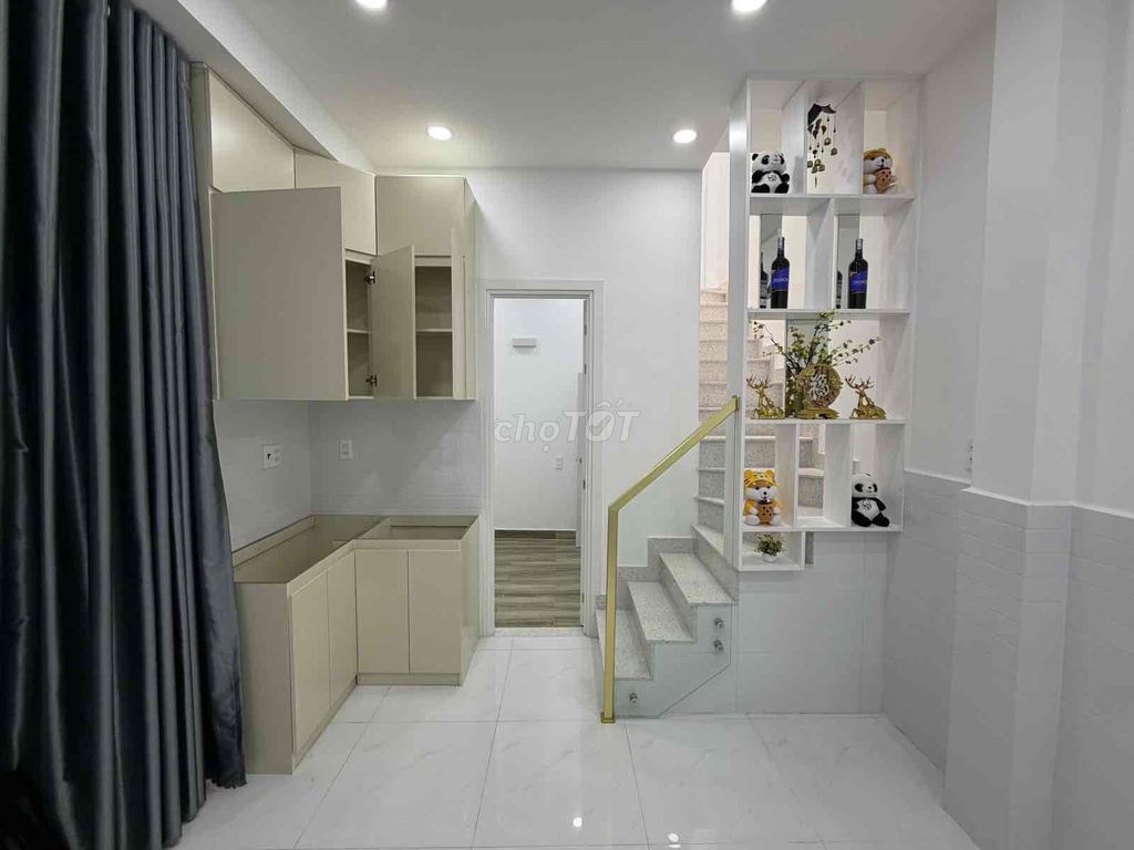 NHÀ MỚI ĐẸP 3 TẦNG SÁT MẶT TIỀN HỒNG LẠC - TÂN BÌNH – GIÁ 3,6TỶ