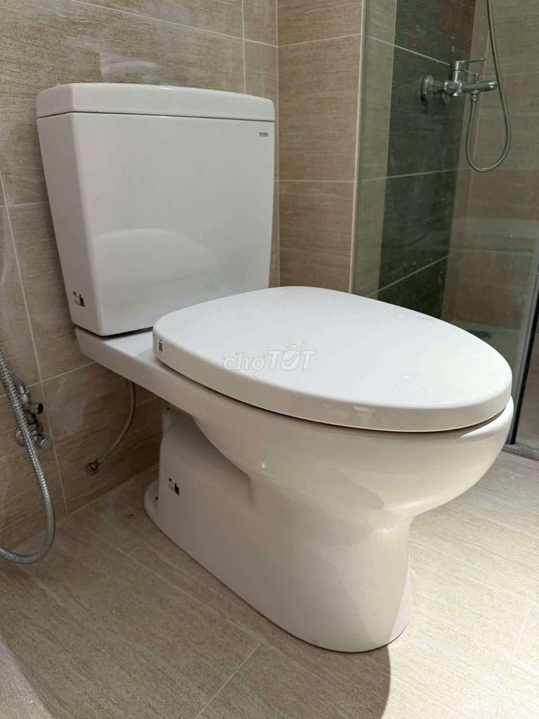 Bồn cầu TOTO CS320DRT3 Trắng. Mua bán Thiết bị vệ sinh, nhà tắm tại Quận Hà Đông Hà Nội được đăng bởi Vũ văn khương hình 1
