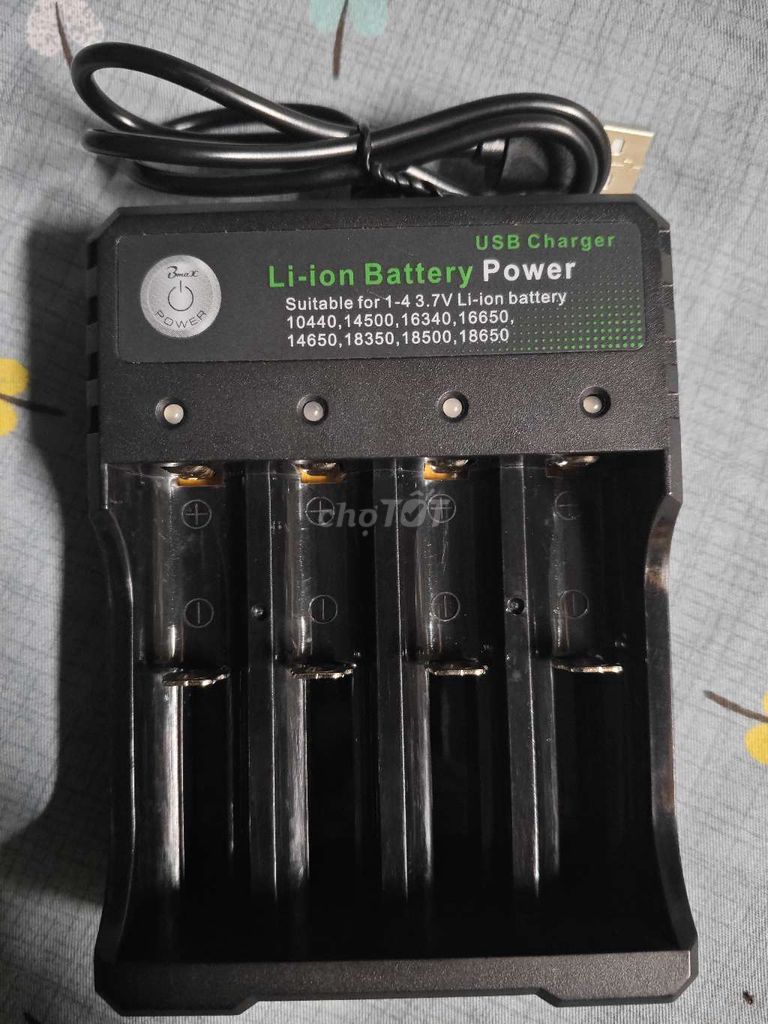 Bộ sạc 4 pin 3.7v 18650. Mua bán Phụ kiện (Màn hình, Chuột...) tại Thành phố Dĩ An Bình Dương được đăng bởi Anh hình 1