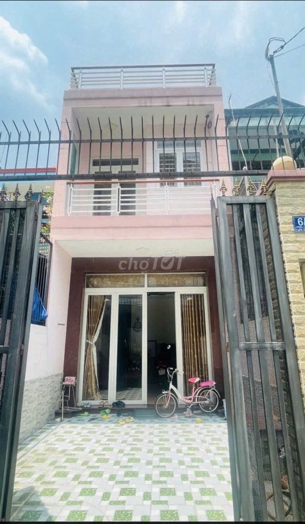 Gấp Nhà 3 Tầng, 99.5m², Hẻm Ô Tô – View Công Viên, Gần Chợ Linh Trung