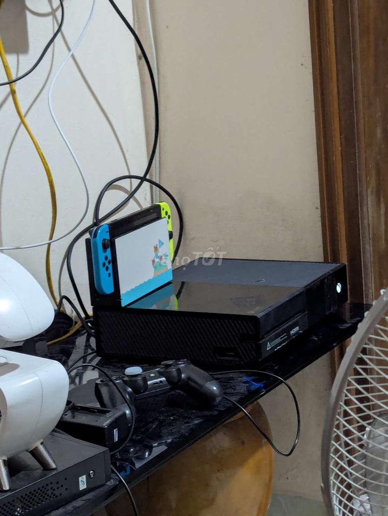 Máy chơi game Microsoft Xbox One 500GB. Mua bán Thiết bị chơi game tại Thành phố Nam Định Nam Định được đăng bởi Lê Văn Tùng hình 1