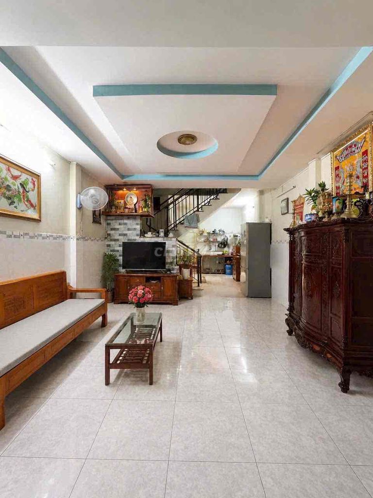 4x10 nhà có 1 lầu, hẻm 759 Hương Lộ 2 vào