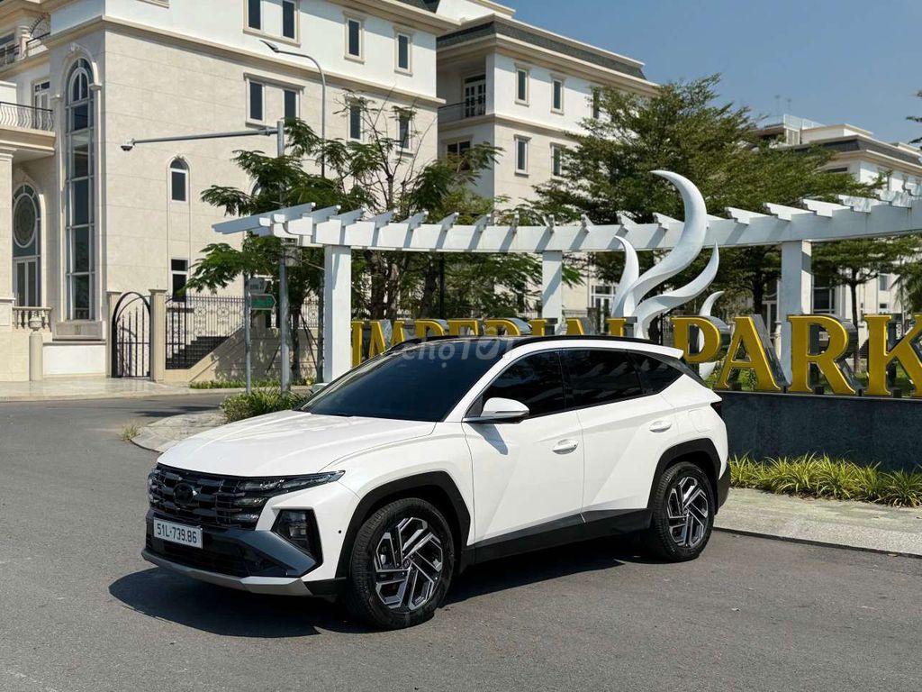 Hyundai Tucson 2024 1.6 T-GDI 25087 km. Mua bán Ô tô tại Quận Bình Thạnh Tp Hồ Chí Minh được đăng bởi Văn Hùng OTO hình 1