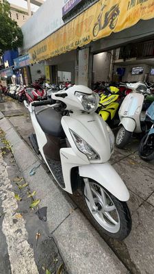 Honda Vision 2016 màu Trắng