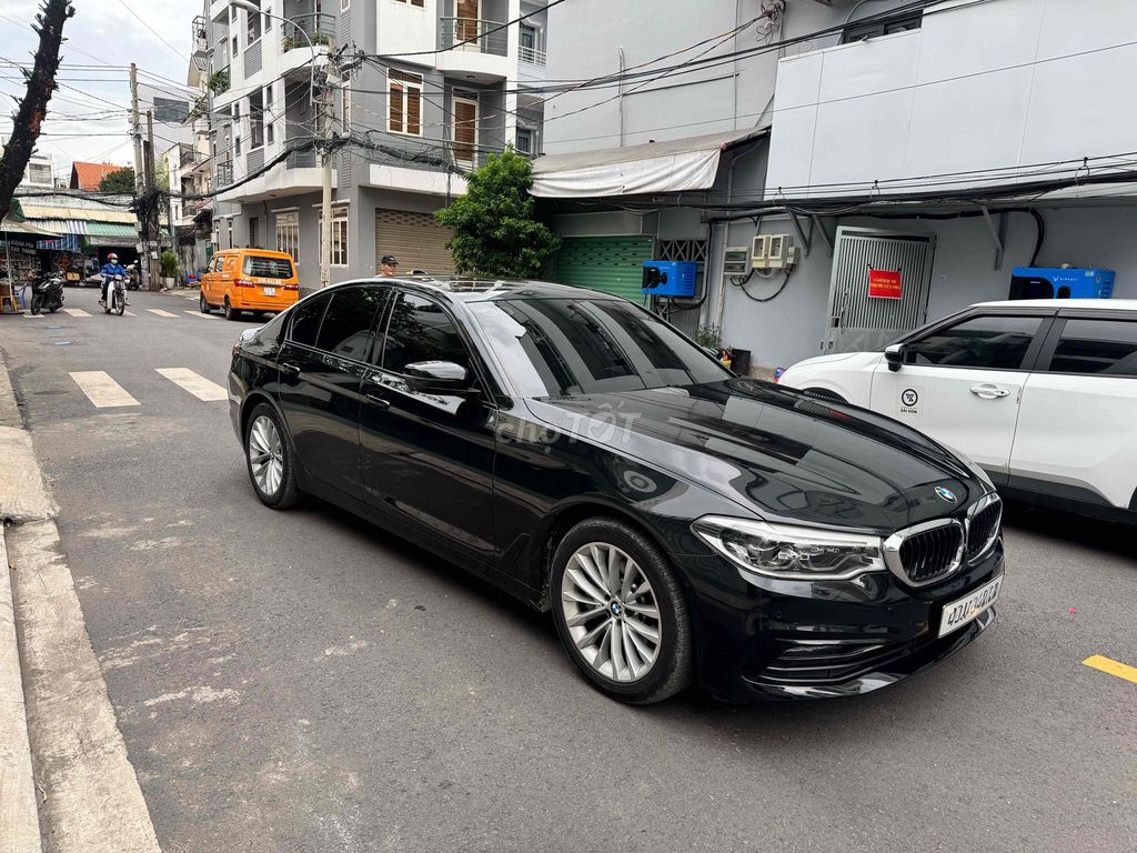 BMW 530 𝐋𝐮𝐱𝐮𝐫𝐲 𝐥𝐢𝐧𝐞 𝐒𝐱 𝟐𝟎𝟏𝟗  - 50000 km. Mua bán Ô tô tại Thành phố Thủ Đức Tp Hồ Chí Minh được đăng bởi My Duyen hình 3