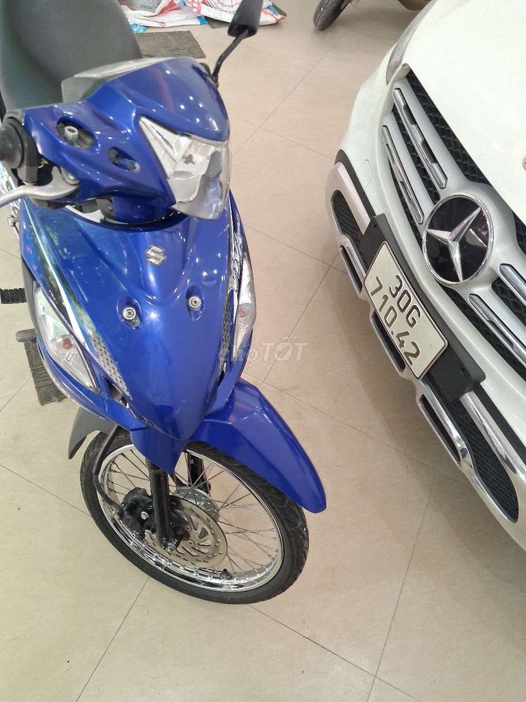 Suzuki Viva 115 FI 2014 Сине-белый 30185 км