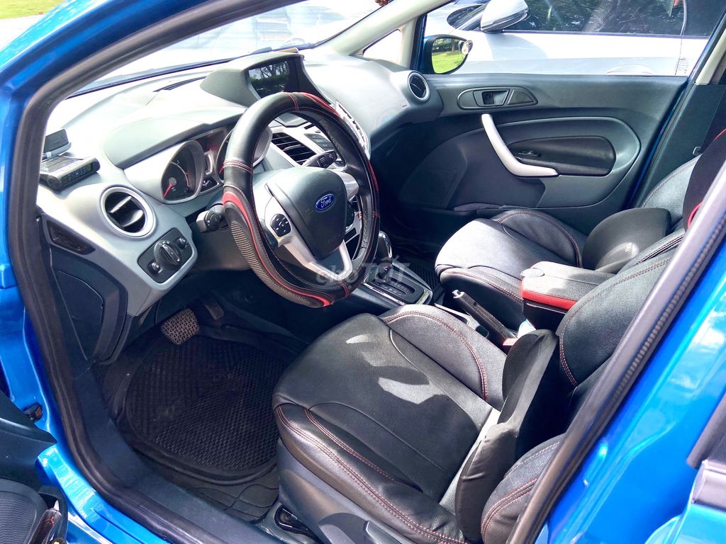 Ford Fiesta 2011 xe chính chủ bán. Mua bán Ô tô tại Thành phố Thủ Đức Tp Hồ Chí Minh được đăng bởi Nguyễn Thanh Tuyền hình 5