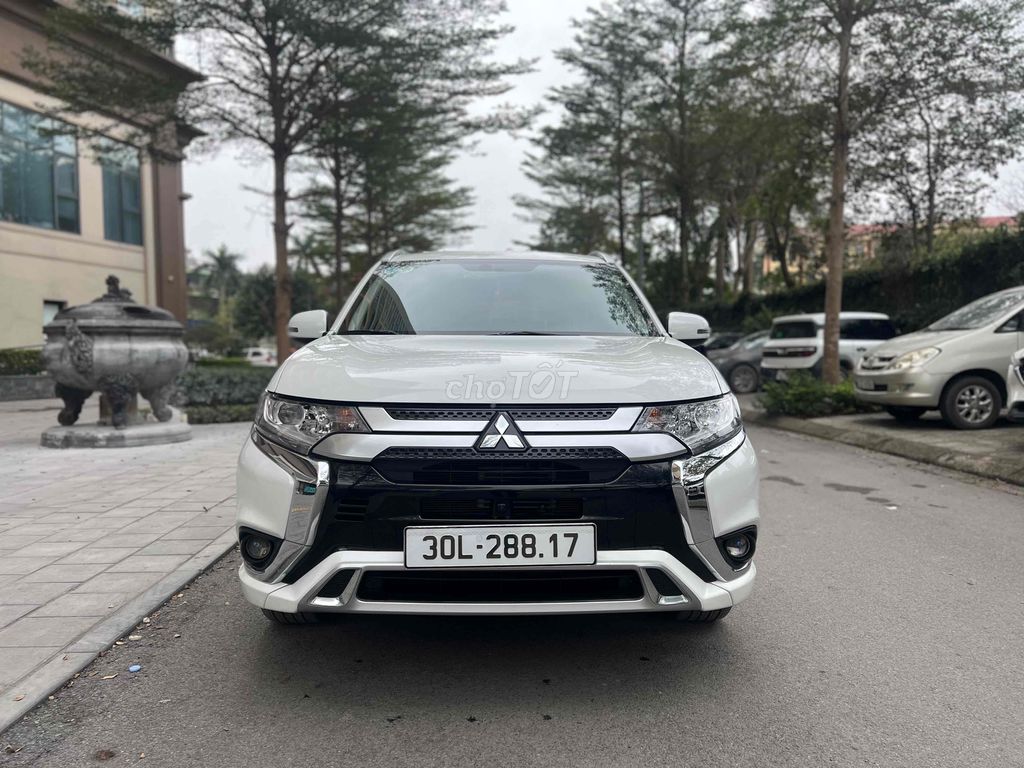 Mitsubishi Outlander 2022 2.0 CVT - 20000 km