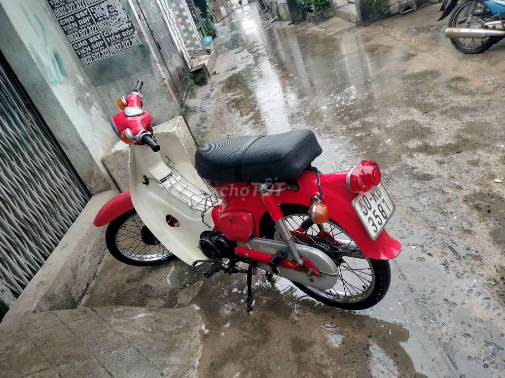 Cần bán chiếc cúp zdk2 có giấy màu đỏ. Mua bán Xe máy tại Huyện Hóc Môn Tp Hồ Chí Minh được đăng bởi A Tuấn hình 1