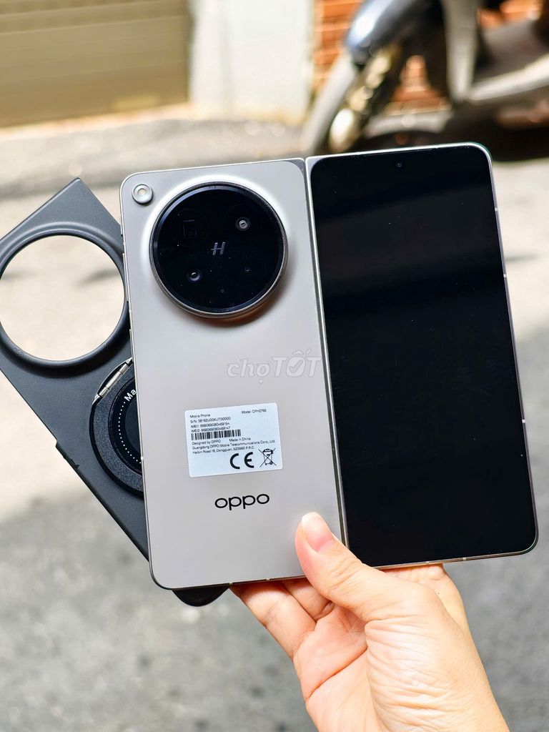 Oppo Find N6 quốc tế 16-512gb Xám BH T3-2027 98%. Mua bán Điện thoại tại Quận Đống Đa Hà Nội được đăng bởi Hn Store hình 1