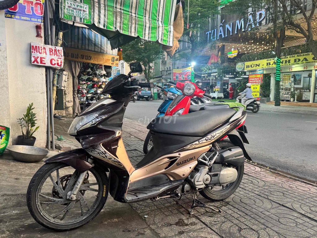 Suzuki Hayate màu Nâu vàng. Mua bán Xe máy tại Quận Tân Phú Tp Hồ Chí Minh được đăng bởi Lê Hoàng hình 4
