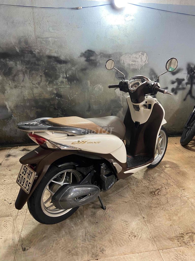 sh mode xe đẹp máy zin êm chất. Mua bán Xe máy tại Thành phố Dĩ An Bình Dương được đăng bởi Cửa Hàng Xe Máy Huy Khoa  hình 9