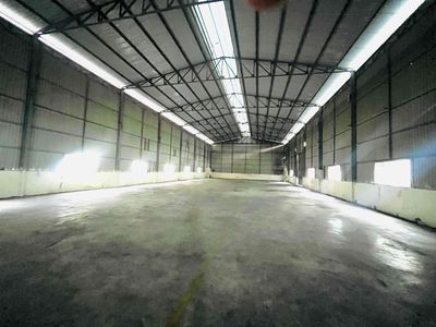 Nhà xưởng 1030m2 , có pccc, điện 3pha , xe cont. Cho thuê văn phòng, mặt bằng kinh doanh tại Huyện Bến Lức Long An được đăng bởi Minh Phụng Kho Xưởng 