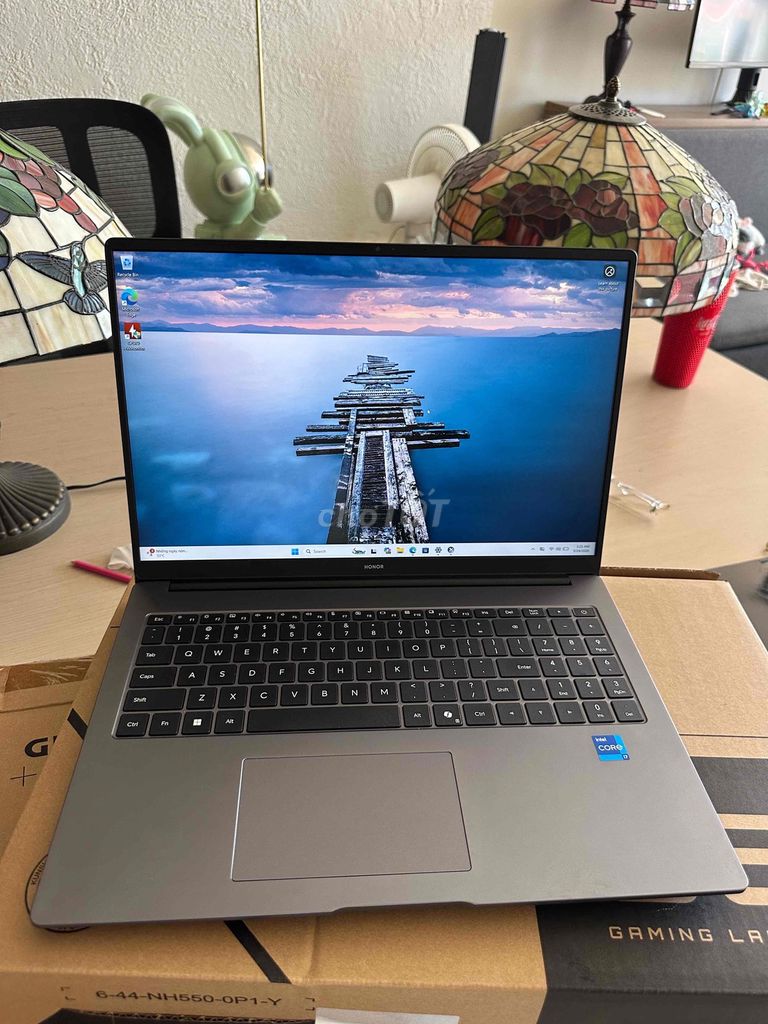 Honor MagicBook X16 Pro i7-13620H 16GB/1TB Xám 99%. Mua bán Laptop tại Quận Bình Tân Tp Hồ Chí Minh được đăng bởi Bảo Bảo hình 1