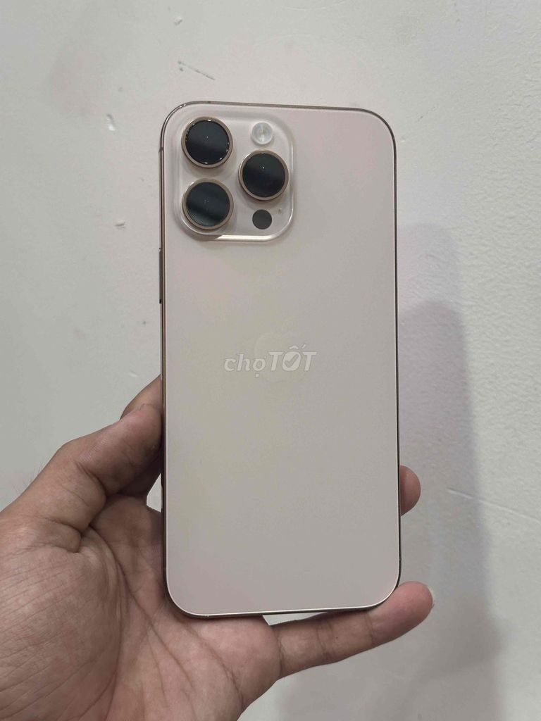16 Pro Max 256GB Vàng màn mực chấm. Mua bán Điện thoại tại Quận 12 Tp Hồ Chí Minh được đăng bởi Sang Mobile hình 1