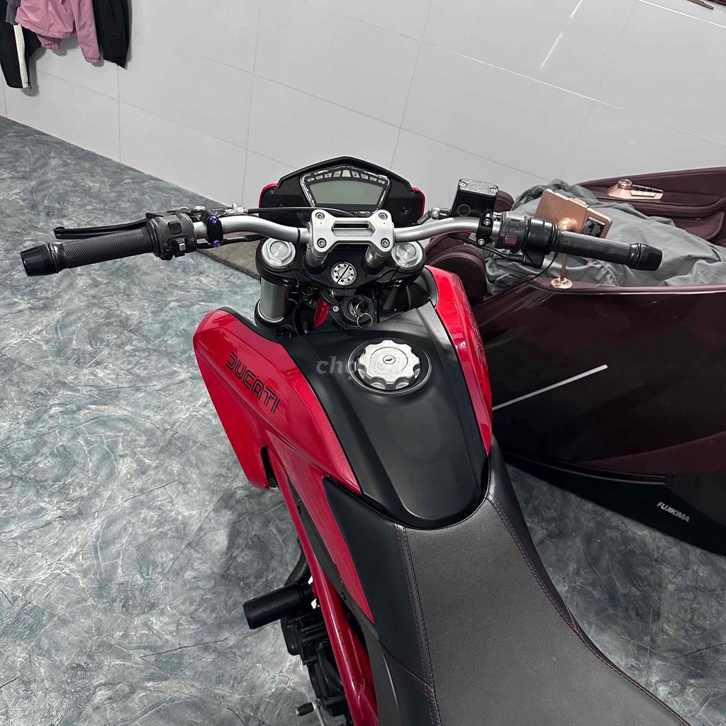 HyperMotard 821 2015 HQCN 127triệu. Mua bán Xe máy tại Thành phố Biên Hòa Đồng Nai được đăng bởi Tài Sỷ  hình 4