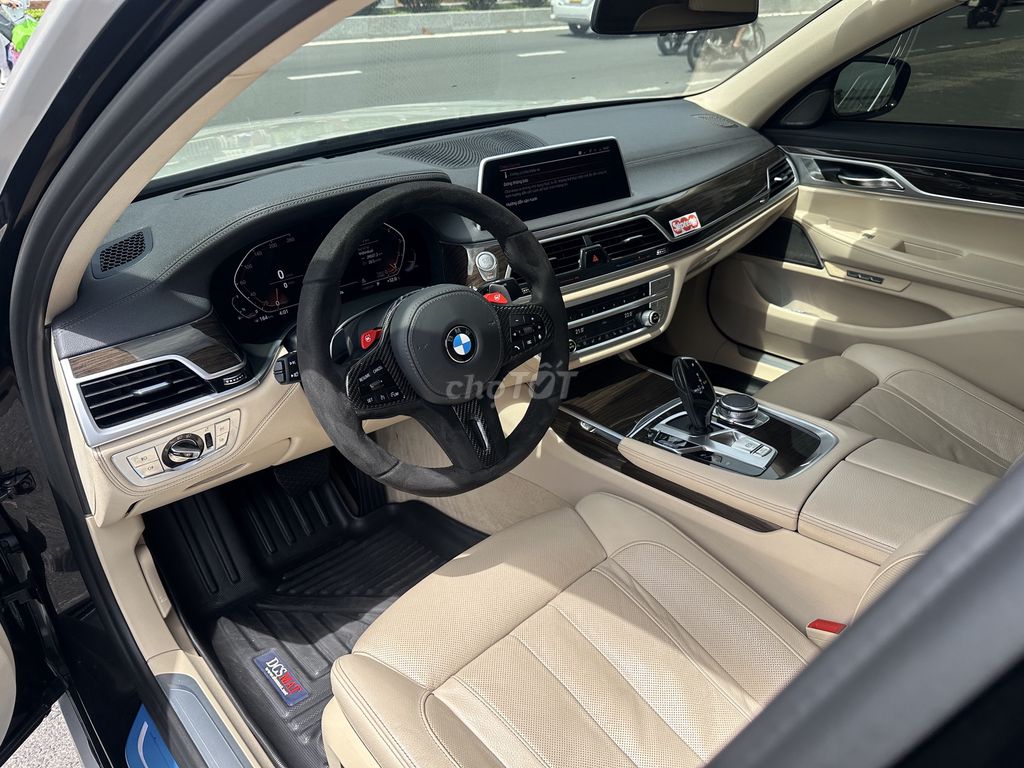 BMW 730Li sx 2017 đklđ 2020 lăn bánh chỉ 48.000km. Mua bán Ô tô tại Quận Tân Phú Tp Hồ Chí Minh được đăng bởi Phước Nguyễn hình 9