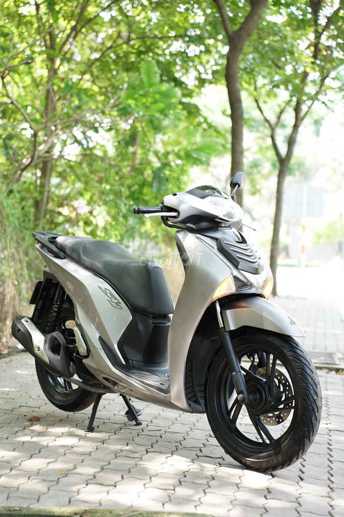🥰🙂 HONDA SH50I BẢN ABS 2017 BIỂN SG 765 79. Mua bán Xe máy tại Thành phố Thủ Đức Tp Hồ Chí Minh được đăng bởi Thi Moto Thủ Đức hình 2