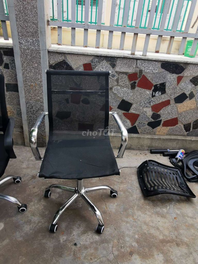 Ghế văn phòng Lưới Kim loại Đen. Mua bán Bàn ghế tại Huyện Kiến Thuỵ Hải Phòng được đăng bởi Phạm Tuyết Nhi hình 1