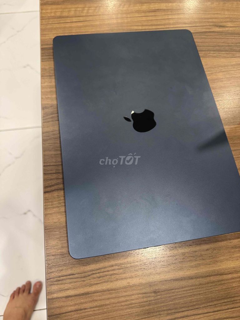 Apple Macbook Air M2 15 inch 16GB/256GB. Mua bán Laptop tại Quận Tân Bình Tp Hồ Chí Minh được đăng bởi Nguyên hình 1
