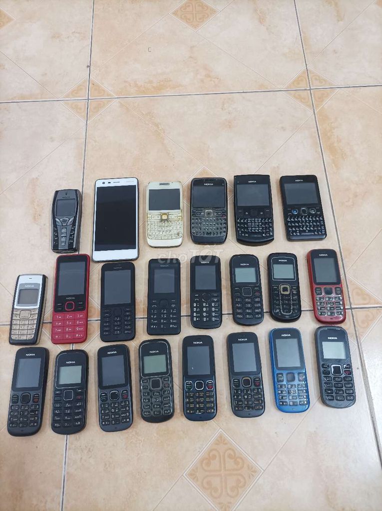 Có một lũ NOKIA cổ hàng (SƯU TẦM). Mua bán Điện thoại tại Quận Hoàng Mai Hà Nội được đăng bởi Mr Tiên  hình 1