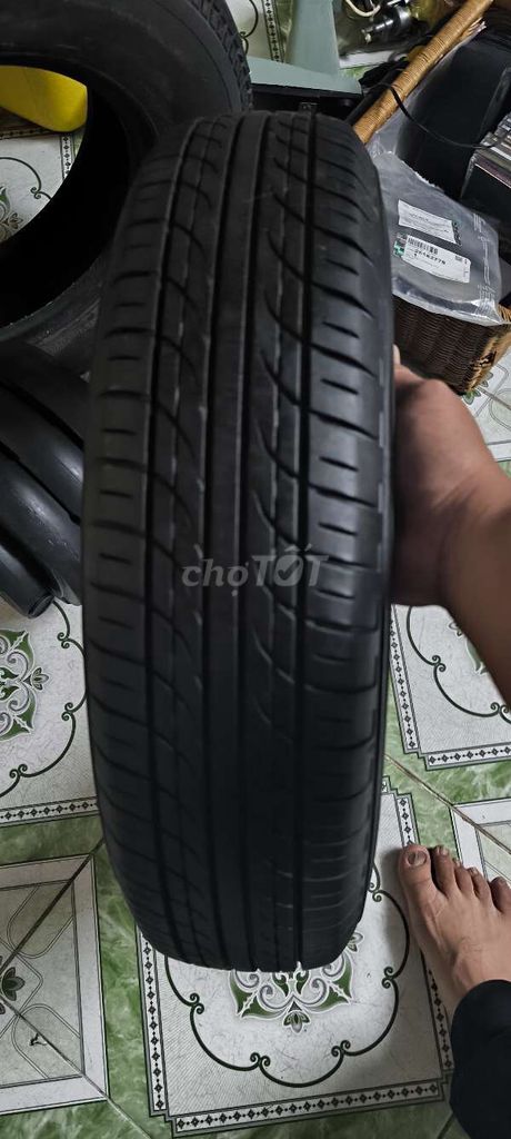 Vỏ xe hơi nhỏ còn mới. Mua bán Phụ tùng xe tại Quận 10 Tp Hồ Chí Minh được đăng bởi Tony Stark hình 2