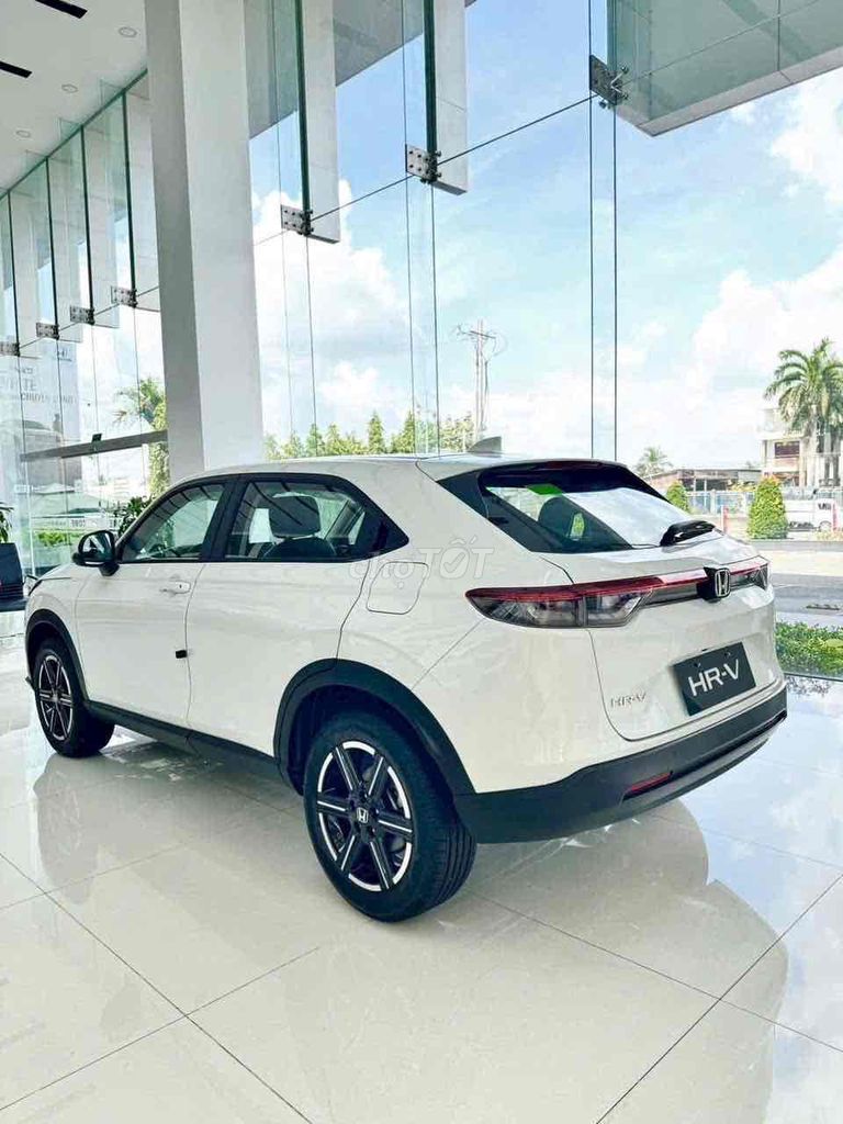 Honda HR- V G, L, e:Hev Giảm 100% Trước bạ. Mua bán Ô tô tại Quận Hải Châu Đà Nẵng được đăng bởi Cẩm Thi Honda Đà Nẵng hình 3