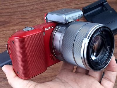 Sony Nex 3 Đỏ + Lens 18-55mm