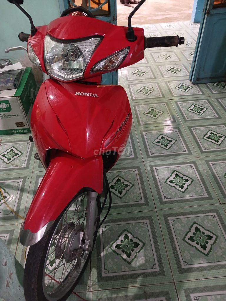 Mình cần bán phần chi tiết áo màu đỏ. Cám ơn. Mua bán Phụ tùng xe tại Huyện Vũng Liêm Vĩnh Long được đăng bởi Nguyễn Minh Tấn  hình 3